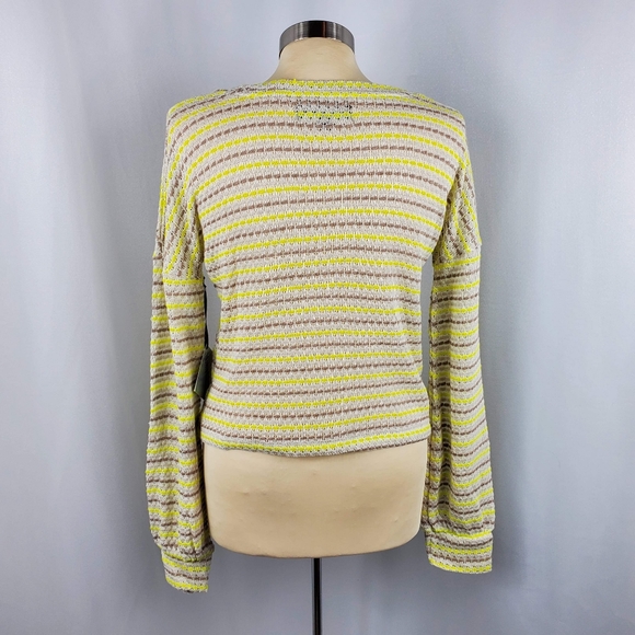 💥Just In💥Sweet & Sinful Crop Sweater...Sz L Jr - Picture 3 of 5